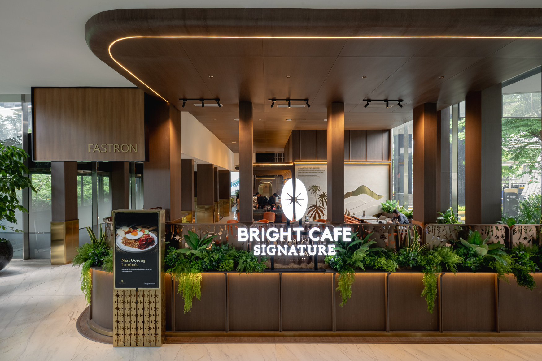 Bright Cafe Signature
