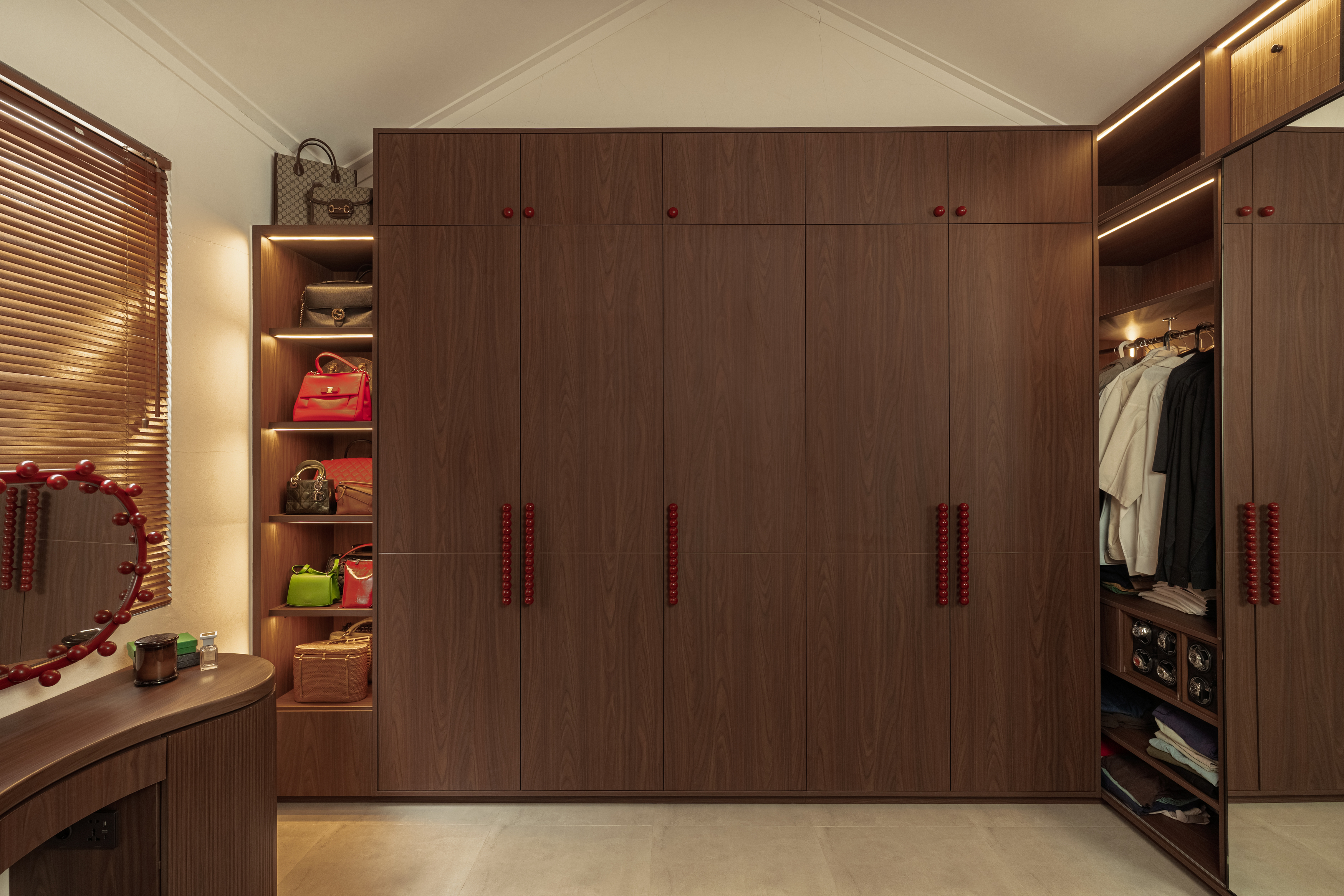 KTSH Walk in Closet